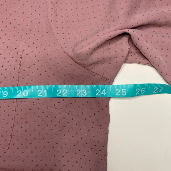 New York & Company Size Extra Large Pink Textured polka Dot Long Sleeved Blouse - Picture 8 of 9